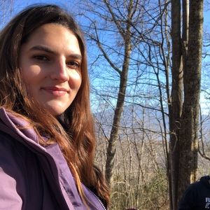 Meet your Posher, Meagan